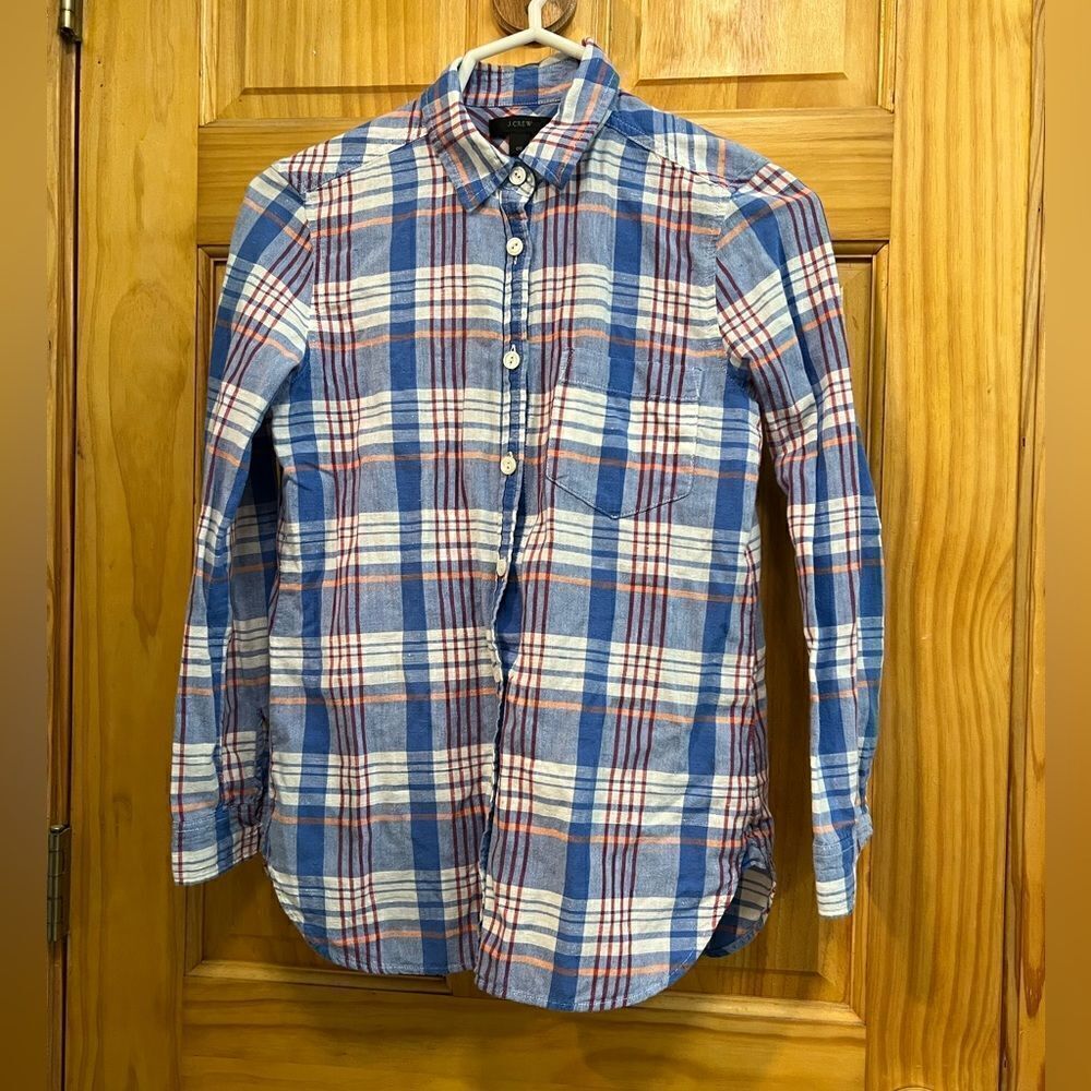 J. Crew size 00 beautiful blue and pink plaid button down shirt